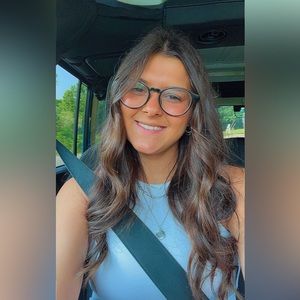 Meet your Posher, Mallory